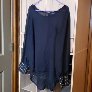 Helium see through pull over